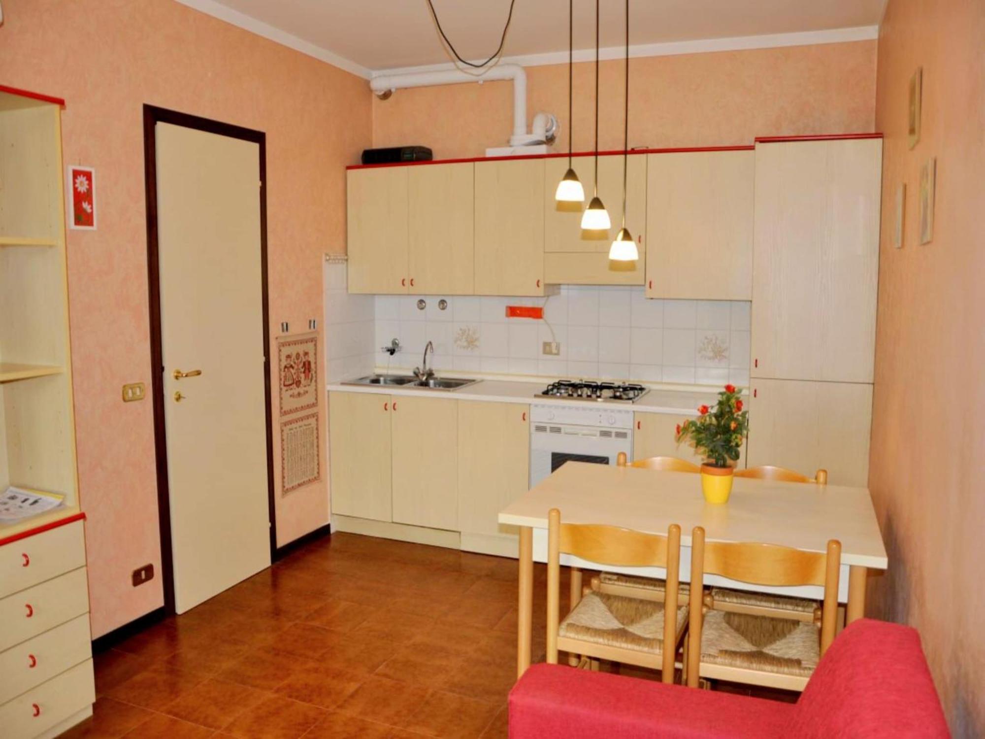 Enticing Holiday Home In Lazise With Swimming Pool Ngoại thất bức ảnh